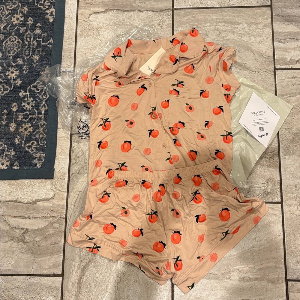 Kyte Baby Women’s Peach Print Pajama Set